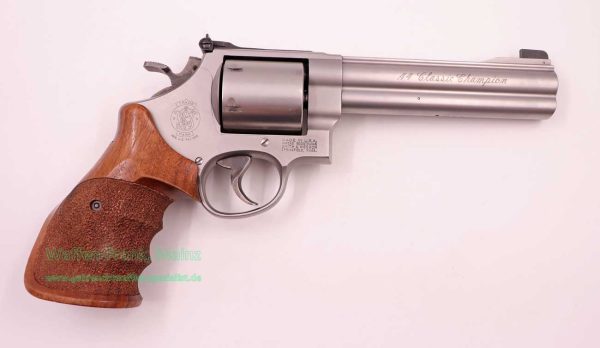 Smith u. Wesson - USA Mod. 629-4 Classic Champion .44RemMag – Bild 2